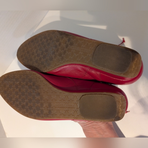 Trotters Red Ballet Style Red Leather Wedge Shoes Sz. 8WW - Picture 8 of 14